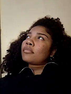 Snapshot of madelene chatting on 03-15-26, 11:33 madelene online show from 03-15-26, 11:33