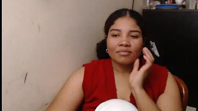 Snapshot of madelene chatting on 04-14-26, 02:50 madelene online show from 04-14-26, 02:50