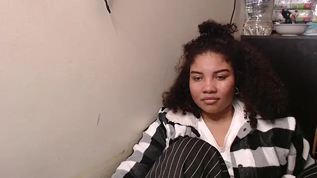 Snapshot of madelene chatting on 05-18-26, 02:29 madelene online show from 05-18-26, 02:29