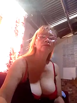 SexyHottMom online show from 11-18-25, 11:37