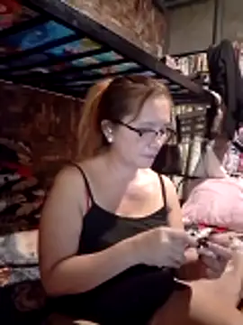 SexyHottMom online show from 06-12-26, 09:08