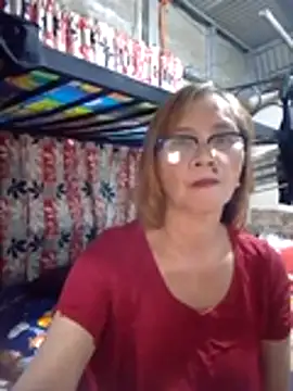 Snapshot of SexyHottMom chatting on 08-04-26, 01:36 SexyHottMom online show from 08-04-26, 01:36