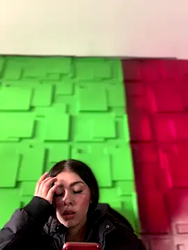 Linda LS online show from 10-06-25, 01:41