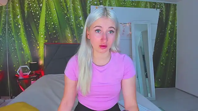 HollyTailors online show from 10-06-25, 05:27