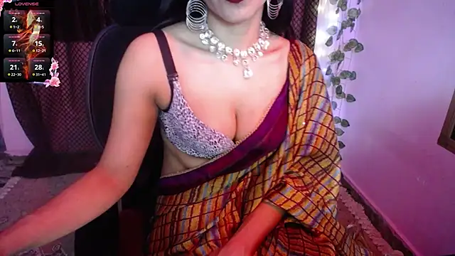 Snapshot of heyy_kiran chatting on 03-11-26, 05:52 heyy kiran online show from 03-11-26, 05:52