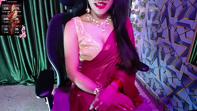Snapshot of heyy_kiran chatting on 04-19-26, 03:33 heyy kiran online show from 04-19-26, 03:33