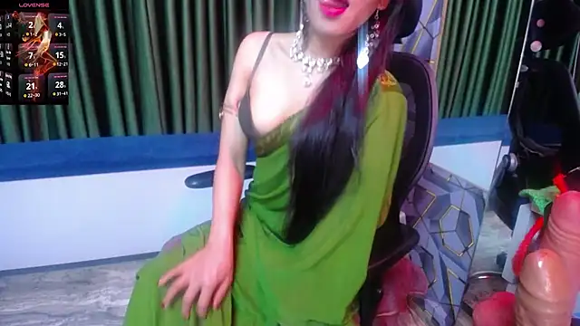 Snapshot of heyy_kiran chatting on 06-08-26, 10:32 heyy kiran online show from 06-08-26, 10:32