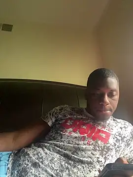 Snapshot of ThickDic28 chatting on 06-19-26, 01:04 ThickDic28 online show from 06-19-26, 01:04