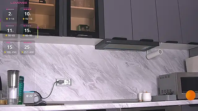 Mirarune online show from 11-10-25, 03:22