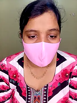 Rose-luckey online show from 01-10-26, 12:40