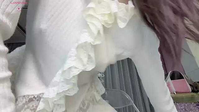 Yaya--728 online show from 04-01-26, 12:06