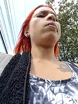 Zoe73  online show from 10-02-25, 06:59