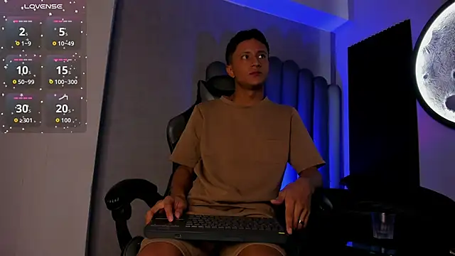  Leohot  online show from 11-04-25, 03:27