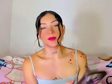 Megan Gil  online show from 10-16-25, 01:45