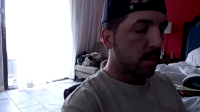 Snapshot of TypicalDepot5 chatting on 09-15-25, 08:31 TypicalDepot5 online show from 09-15-25, 08:31