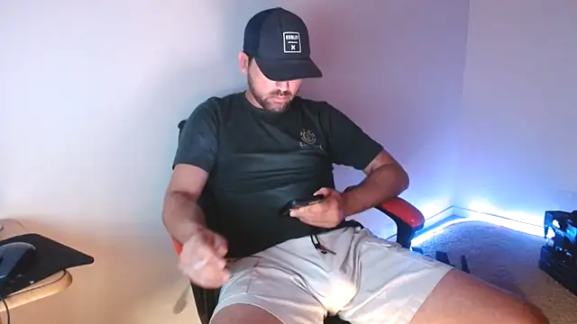 Snapshot of TypicalDepot5 chatting on 10-18-25, 06:26 TypicalDepot5 online show from 10-18-25, 06:26