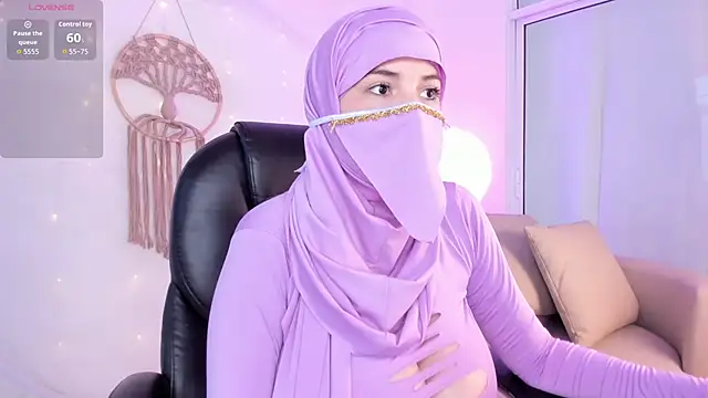 salma isawwii online show from 10-18-25, 02:18