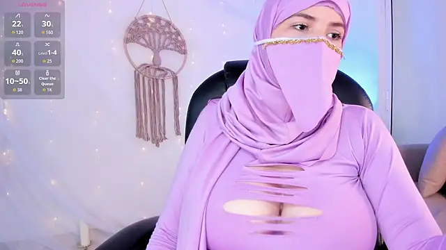 salma isawwii online show from 10-25-25, 02:13