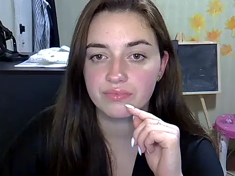 Snapshot of daniella_brun chatting on 10-18-25, 09:59 daniella brun online show from 10-18-25, 09:59