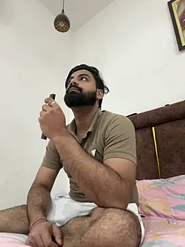 hottestboy03 online show from 12-20-25, 07:04