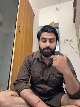 hottestboy03 online show from 03-18-26, 10:29