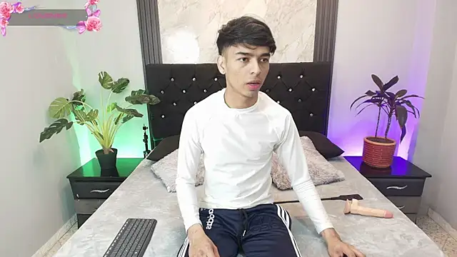 OnlyJos online show from 11-04-25, 07:35