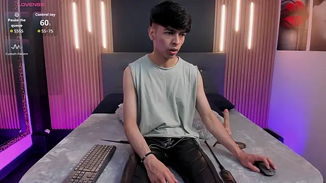 OnlyJos online show from 11-30-25, 01:37