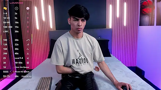 OnlyJos online show from 02-02-26, 08:07