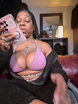 Snapshot of Kennady_Buxum_Goddess chatting on 02-26-26, 09:03 Kennady Buxum Goddess online show from 02-26-26, 09:03