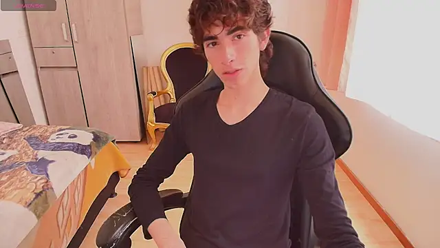 Snapshot of Nude_Boy18 chatting on 09-12-25, 04:18 Nude Boy18 online show from 09-12-25, 04:18