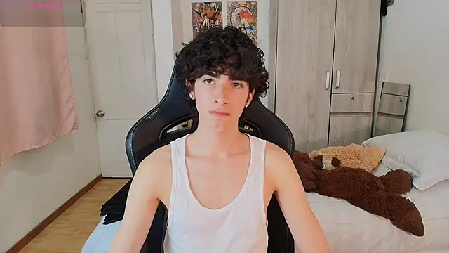 Nude Boy18 online show from 05-07-26, 01:55