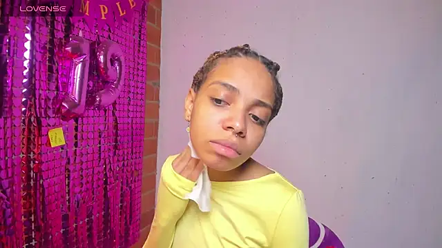 yumi hanna online show from 09-11-25, 11:49