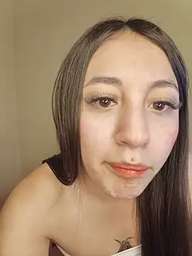 Snapshot of StefaniaFoxx_ chatting on 07-18-26, 07:12 StefaniaFoxx online show from 07-18-26, 07:12