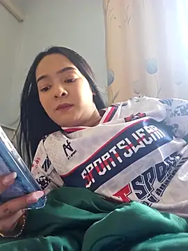 Snapshot of Natural_Asian_Girl chatting on 11-15-25, 06:44 Natural Asian Girl online show from 11-15-25, 06:44