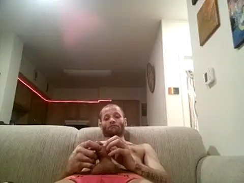 Snapshot of Daddyrabbit117 chatting on 02-17-26, 08:00 Daddyrabbit117 online show from 02-17-26, 08:00