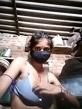 Snapshot of Joshi_Love143 chatting on 11-02-25, 05:10 Joshi Love143 online show from 11-02-25, 05:10