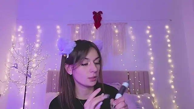 Little mia   online show from 12-19-25, 10:28