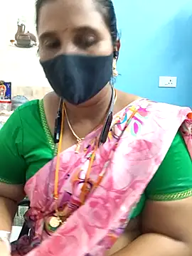 Snapshot of Tamil_Sweety chatting on 11-22-25, 05:01 Tamil Sweety online show from 11-22-25, 05:01