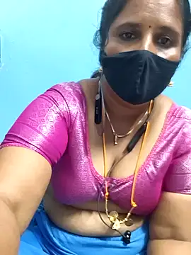 Snapshot of Tamil_Sweety chatting on 11-23-25, 07:35 Tamil Sweety online show from 11-23-25, 07:35