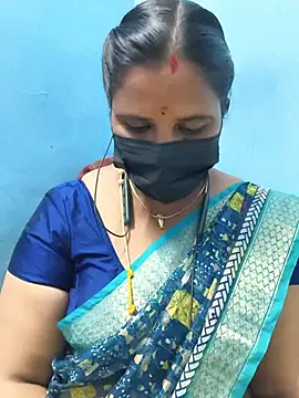Snapshot of Tamil_Sweety chatting on 07-08-26, 06:56 Tamil Sweety online show from 07-08-26, 06:56