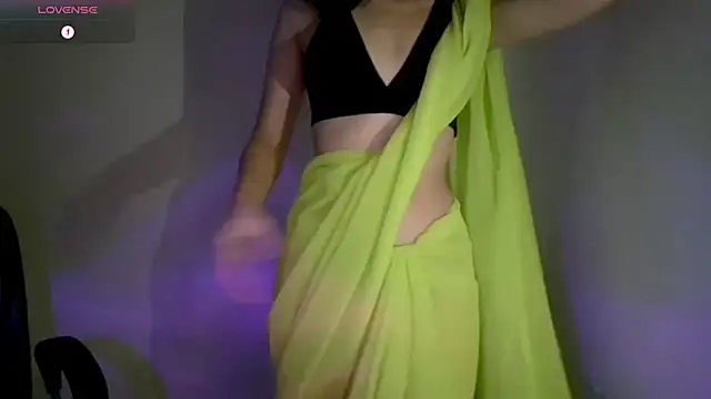 Snapshot of RIYA-29 chatting on 09-19-25, 03:13 RIYA-29 online show from 09-19-25, 03:13