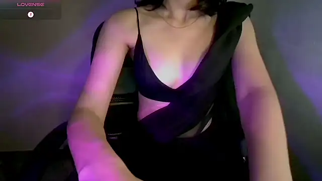 Snapshot of RIYA-29 chatting on 10-08-25, 05:43 RIYA-29 online show from 10-08-25, 05:43