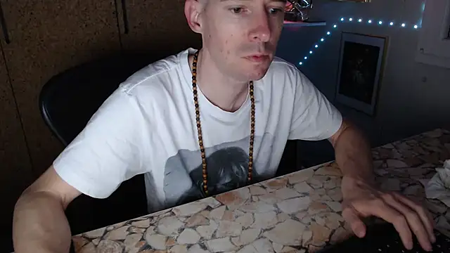 Snapshot of sakiramissy chatting on 03-18-26, 06:49 sakiramissy online show from 03-18-26, 06:49