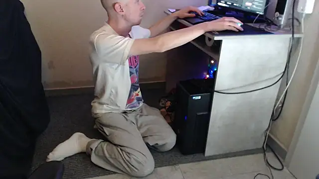 Snapshot of sakiramissy chatting on 03-21-26, 09:18 sakiramissy online show from 03-21-26, 09:18