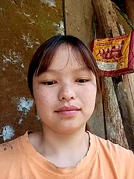 XoiXoi232 online show from 10-23-25, 05:07