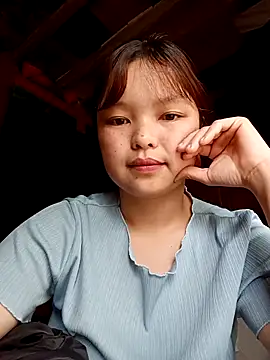 XoiXoi232 online show from 10-29-25, 06:26