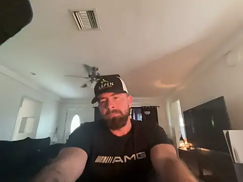 Snapshot of biggdickbandit92 chatting on 06-03-26, 02:33 biggdickbandit92 online show from 06-03-26, 02:33