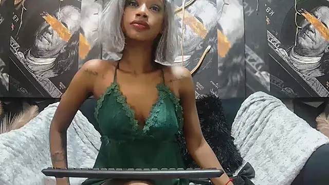 Lilmisbaddyxxx online show from 06-23-26, 06:06