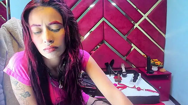 Snapshot of Kataleya_Luck chatting on 11-26-25, 03:29 Kataleya Luck online show from 11-26-25, 03:29