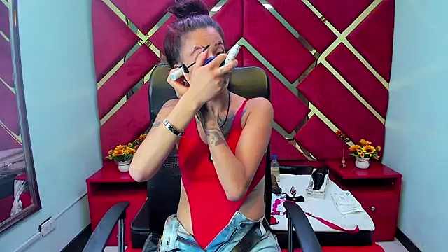 Snapshot of Kataleya_Luck chatting on 12-02-25, 03:34 Kataleya Luck online show from 12-02-25, 03:34